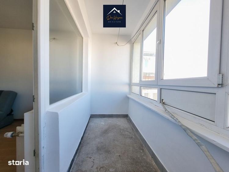 Apartament cu 3 camere decomandat în Sud