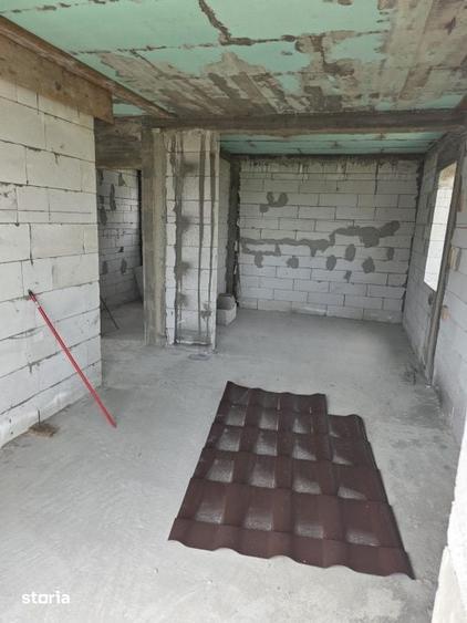 Casă cu 4 camere cu Teren 450 Mp în Central
