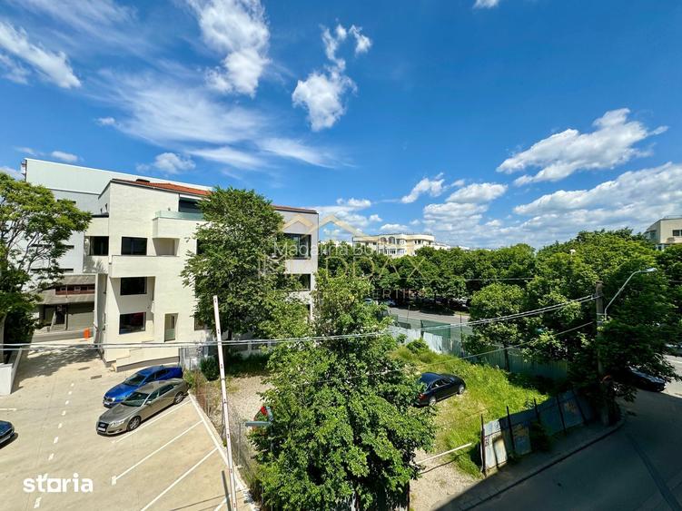 Apartament cu 3 camere *prima inchirere* //loc de parcare/ zona Herast