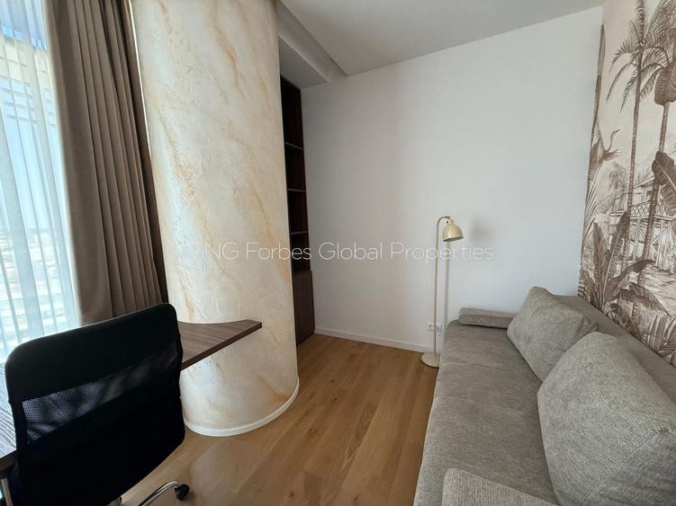 Apartament cu 3 camere semidecomandat, mobilat în Nord