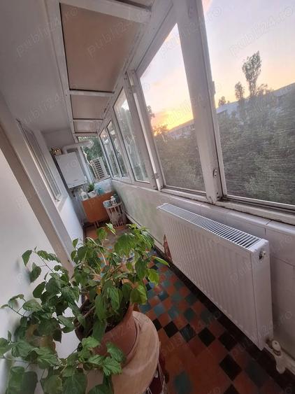 Apartament cu 4 camere semidecomandat în Tomis Nord