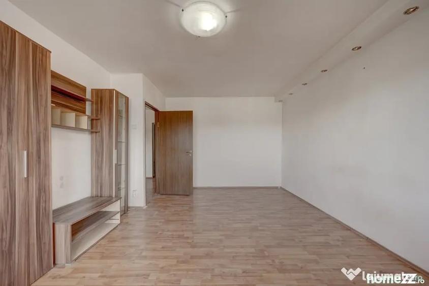 Garsonieră decomandată în Lujerului
