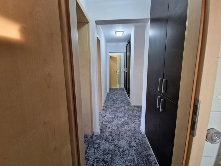 Apartament cu 4 camere decomandat în Bucovina