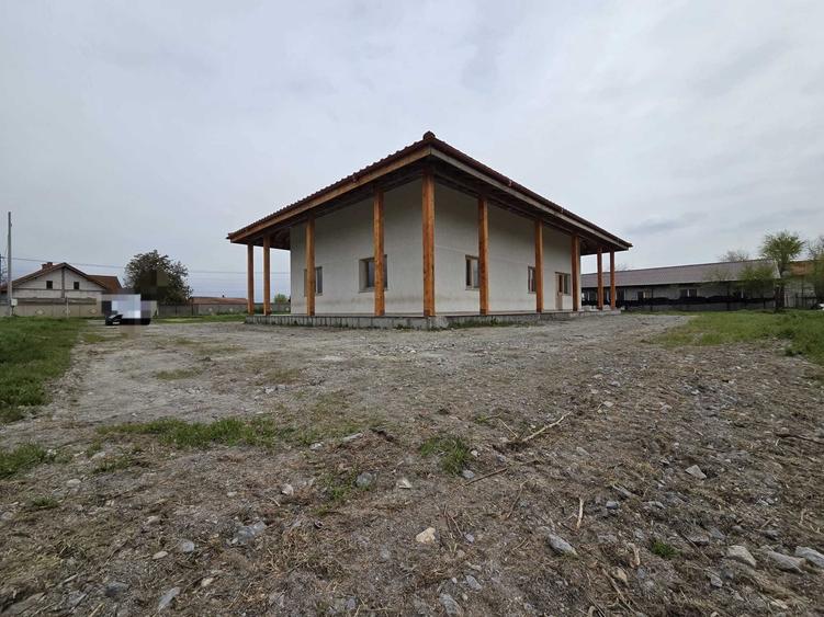 Casă în Agighiol