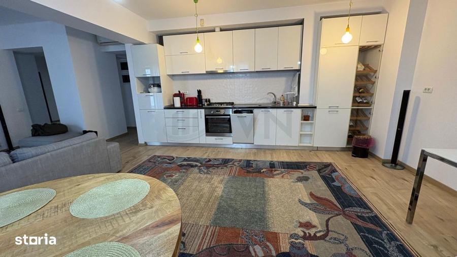 Apartament cu 4 camere în Central