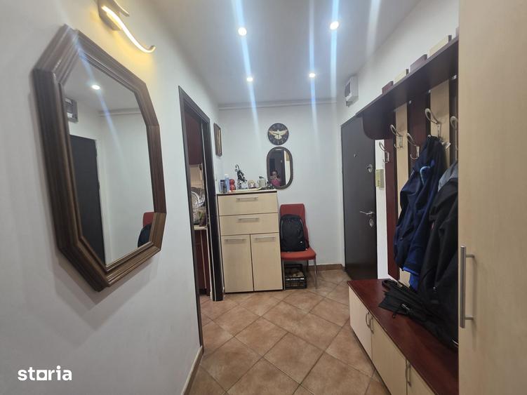 Vand 2 camere zona Astra cu vedere spre Tampa si aer conditionat - 4
