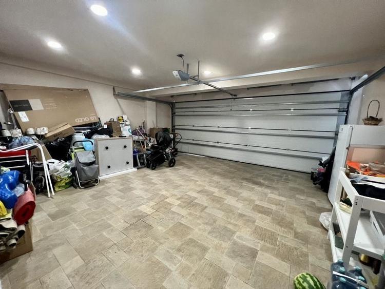 Casă individuală cu 5 camere cu Canalizare în Nord