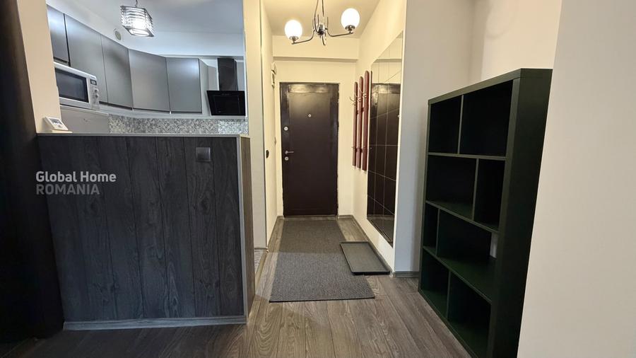 Apartament cu 3 camere semidecomandat în Dămăroaia