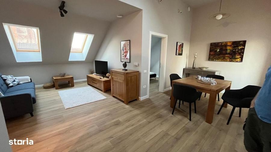 Apartament cu 3 camere în Ultracentral