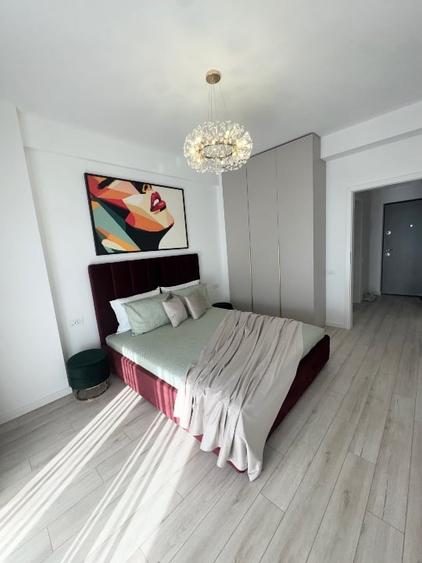 Apartament cu 2 camere semidecomandat, mobilat în Tomis Nord