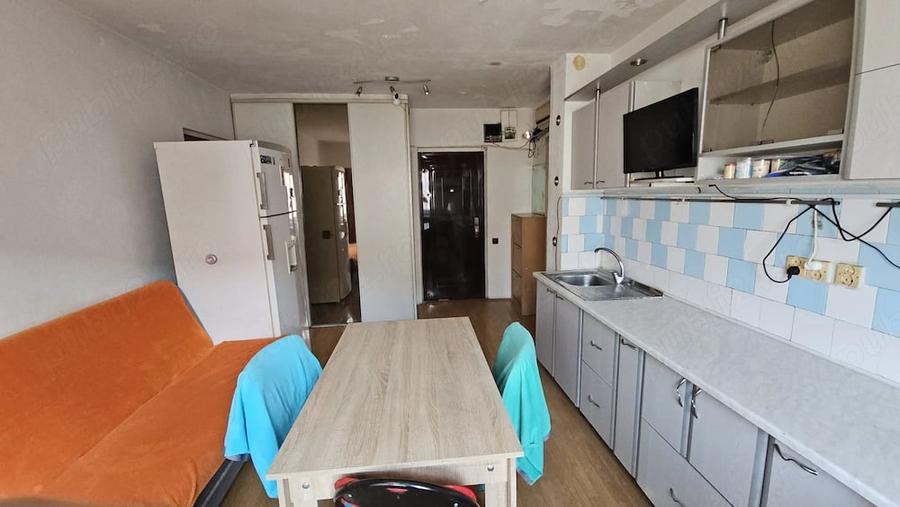 Apartament cu 2 camere decomandat în Vitan