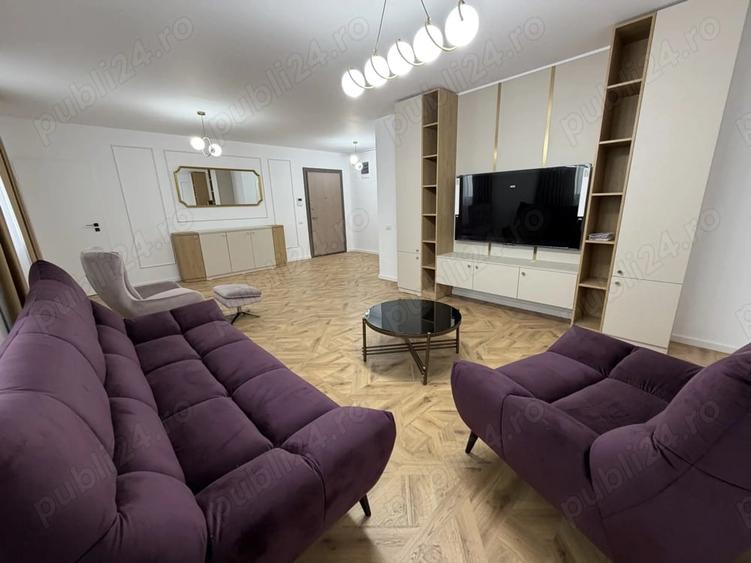 Apartament cu 4 camere decomandat în Pescărie