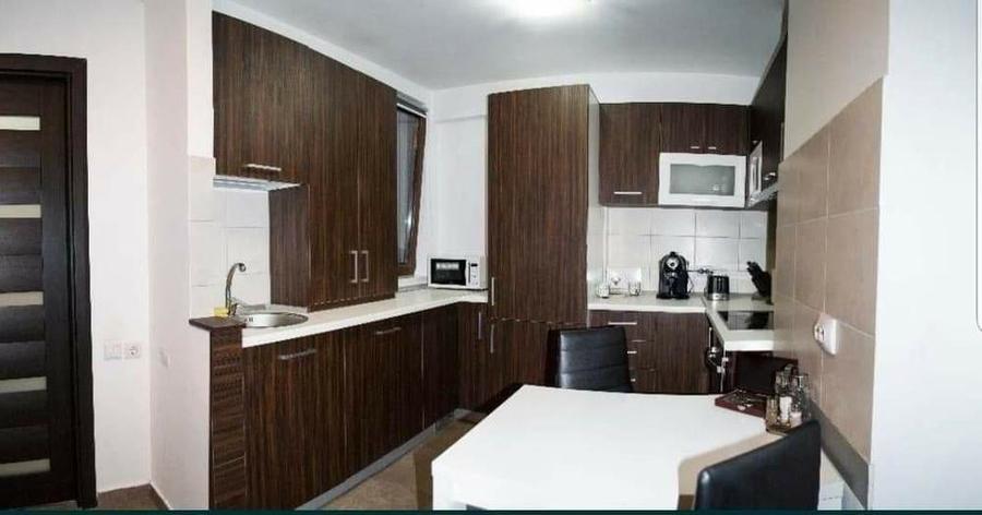 Apartament cu 2 camere semidecomandat, mobilat în Aeroport