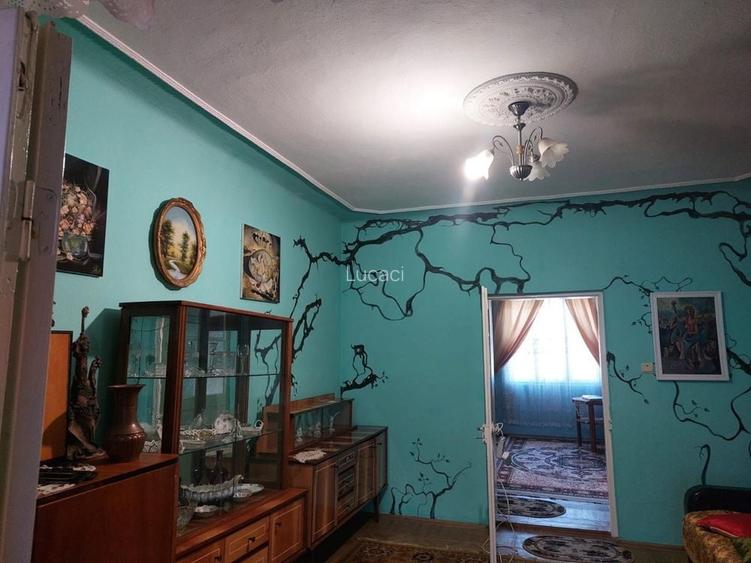 Vand casa locuibila cu teren 1490 mp