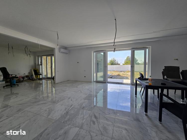 Casă cu 4 camere cu Teren 1050 Mp în Cernica