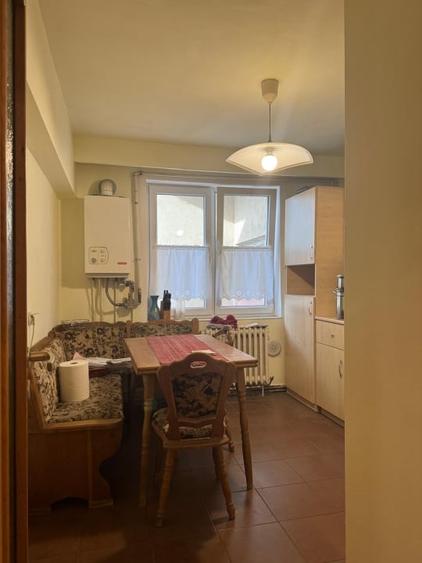 Apartament 5 camere, 94 mp, zona Ultracentral - 4