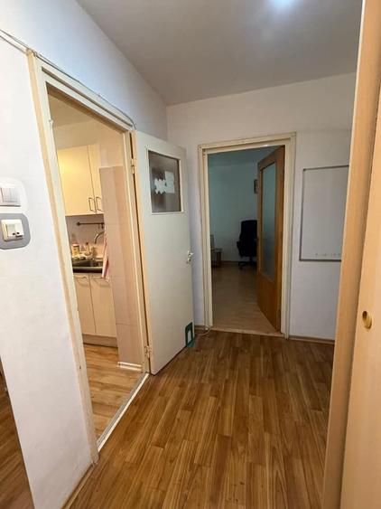 Apartament 3 camere de vânzare Drumul Taberei – Râul Doamnei 65 mp 4 minut - 12