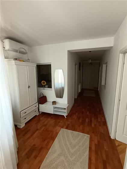 Casă individuală cu 4 camere cu Canalizare în Central