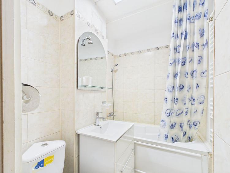 Apartament cu 2 camere decomandat în Dorobanți
