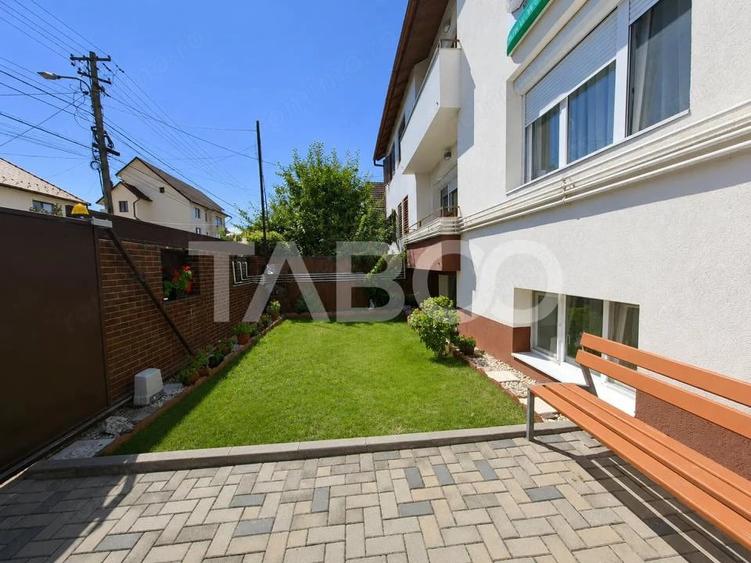 Spațiu comercial, de 75 mp, în Central