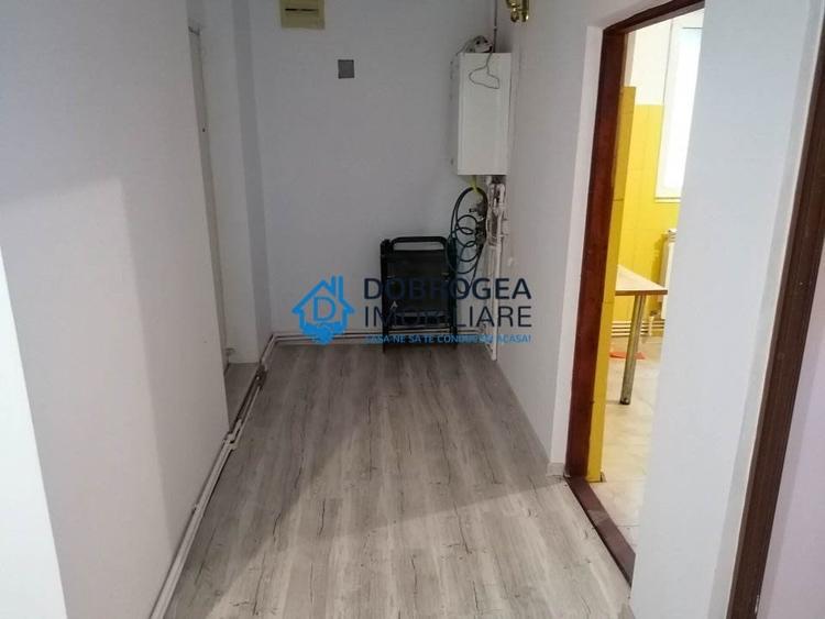 Casă individuală cu 4 camere cu Teren 120 Mp în Central