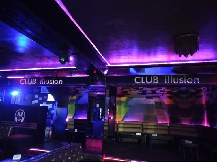 Spațiu comercial, în Central