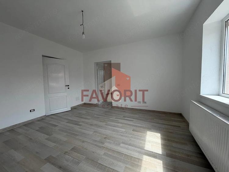 Casă cu Teren 480 Mp în Utvin