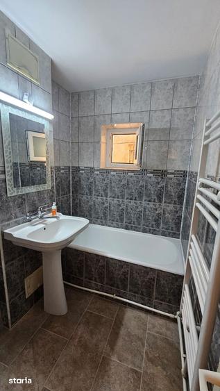 Garsonieră decomandată în Micro 20
