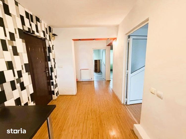 Apartament cu 3 camere decomandat în Tineretului