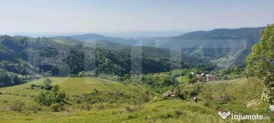 Teren de 3800 mp, în Central