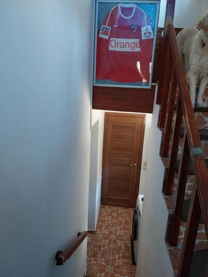 Casă cu 4 camere cu Canalizare în Eroii Revoluției