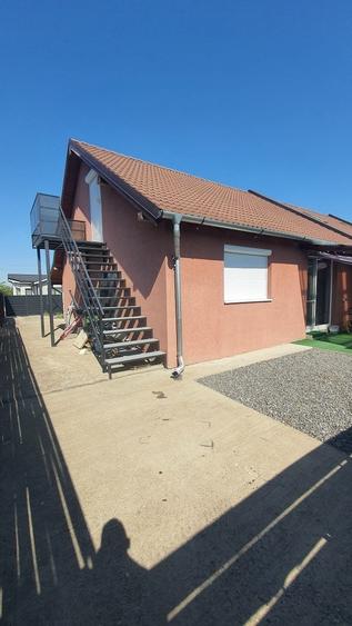 Casă cu 3 camere în Nojorid