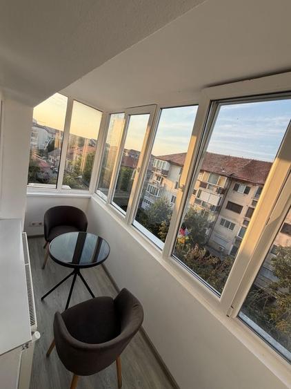 Apartament cu 2 camere decomandat în Lunei
