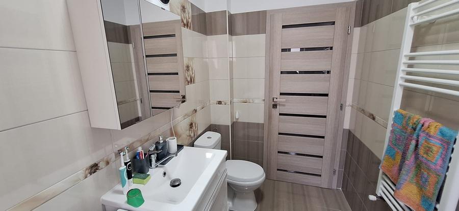 Apartament cu 2 camere decomandat, mobilat în Girocului