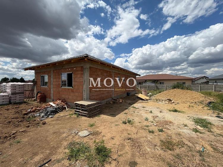 Casă individuală cu 4 camere cu Teren 372 Mp în Sânandrei
