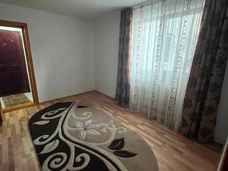 Apartament cu 2 camere semidecomandat în Fălticeni