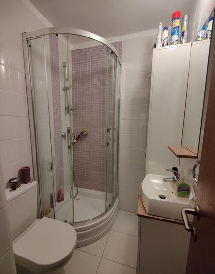Apartament cu 3 camere decomandat, mobilat în 13 Septembrie