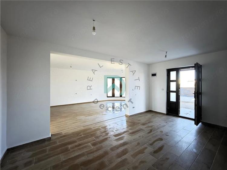 Casă cu 5 camere cu Teren 520 Mp în Bod