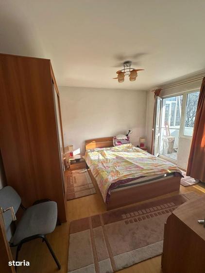 Apartament cu 4 camere decomandat în Militari