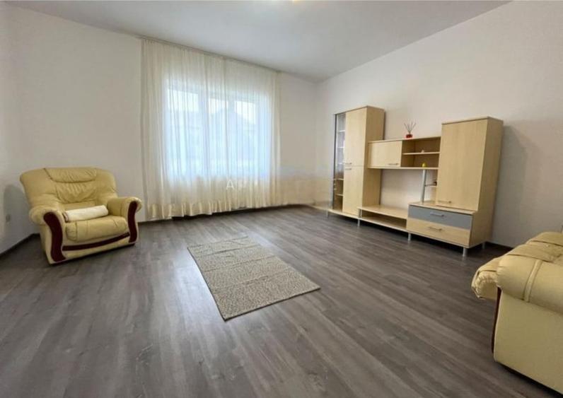 Casă individuală cu 3 camere cu Canalizare în Central