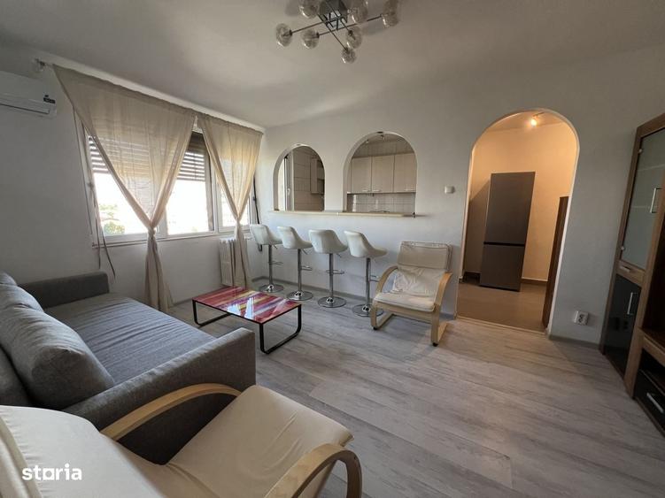 Apartament cu 2 camere semidecomandat în 1 Mai