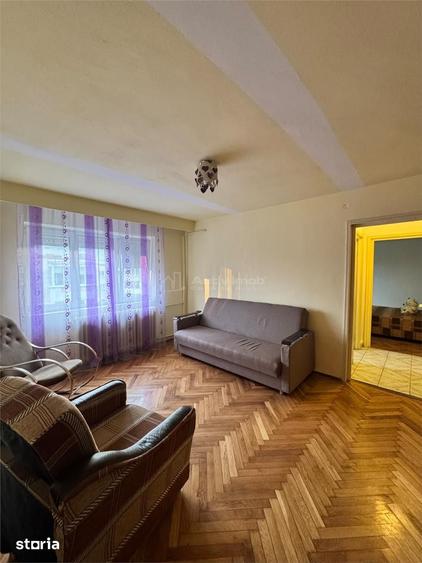 Apartament cu 2 camere semidecomandat în Central