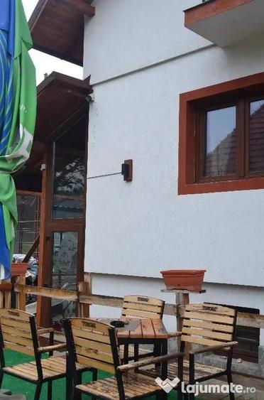 Casă cu 3 camere cu Teren 250 Mp în Central