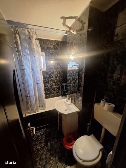 Apartament cu 2 camere decomandat în Ostroveni