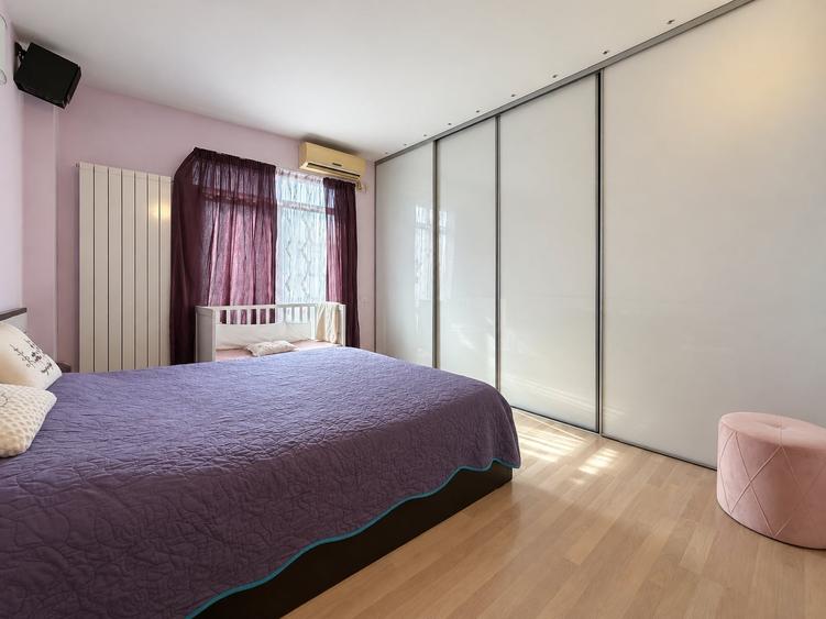 Apartament cu 4 camere decomandat, mobilat în Energia