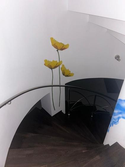 Casă individuală cu 5 camere cu Canalizare în Central