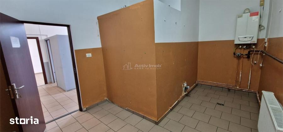 Spațiu comercial, de 125 mp, în Govândari