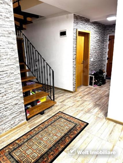 Casă individuală cu 5 camere cu Canalizare în Apahida