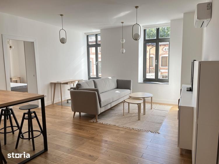 Apartament cu 2 camere, mobilat în Centrul Civic