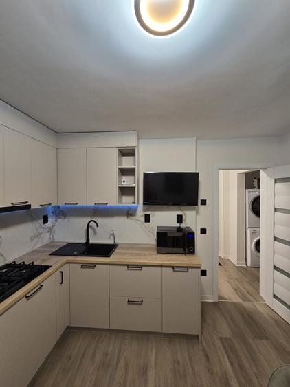 Apartament cu 2 camere decomandat în Ștrand